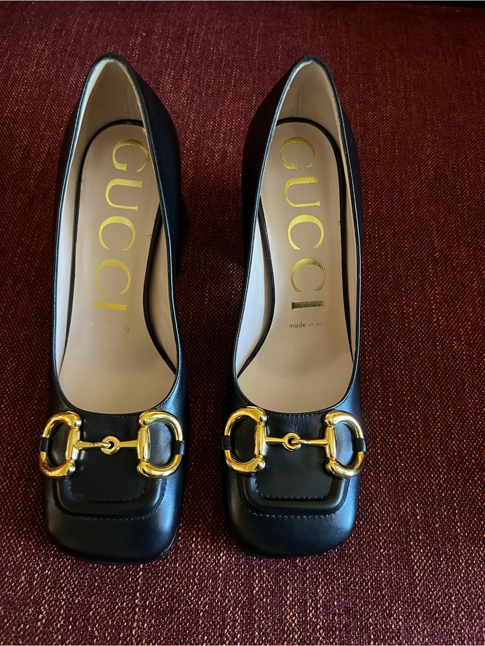 Gucci Black Leather Pumps with Gold Horsebit Detail